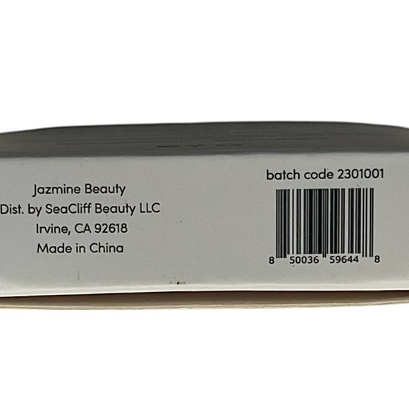 Beauty Jasmine illuminating highlighter Jazzy size 2.5 gr/0.09 oz - Picture 3 of 6